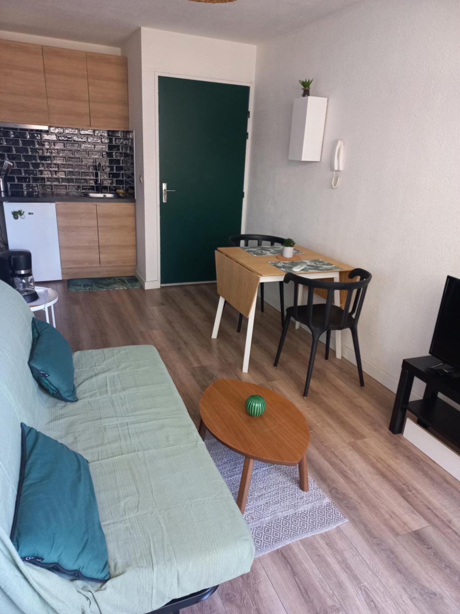 Appartement Bambou แซ็ต ภายนอก รูปภาพ